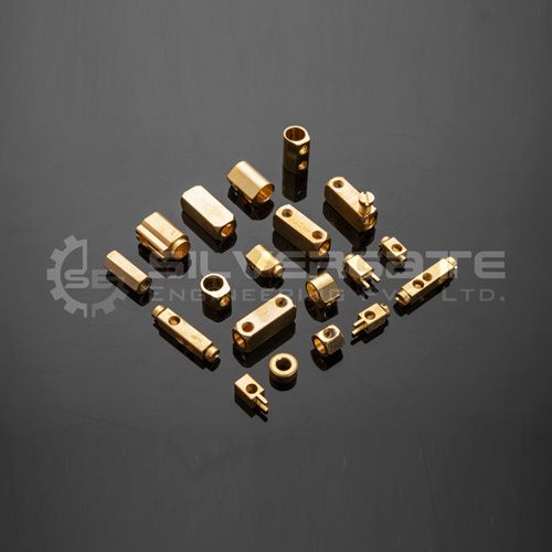 Custom Brass Terminals, Color : Golden, Grade : Aisi, ASTM For Electrical Fittings, Battery Use