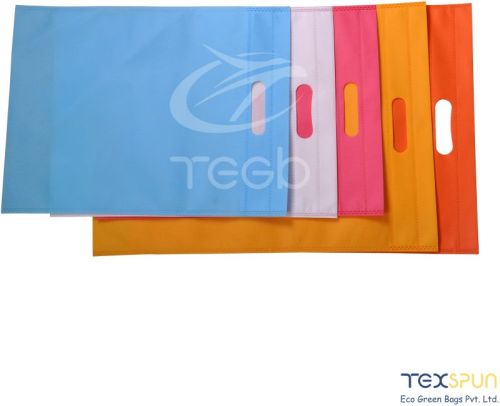 D Cut Plain Non Woven Bags