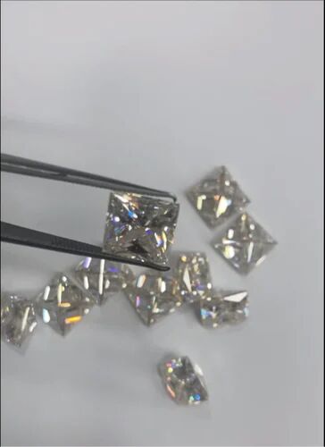 White Polished Square Shape Moissanite Diamond, For Jewellery Use, Packaging Type : Velvet Bags