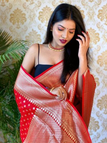 1100-B Red Zari Silk Sarees, Occasion : Traditional