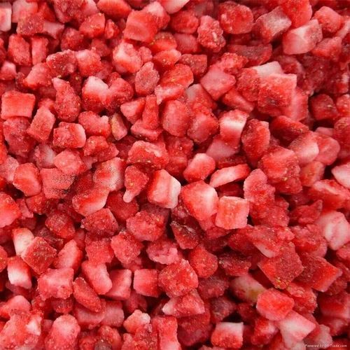 Natural Frozen Strawberries, For Human Consumption, Packaging Type : Plastic Box