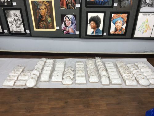 Ladies Clutches, Feature : Fine Finishing, Stylish Look