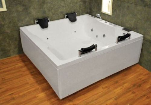 White Aurous Family Fun Whirlpool Spa, For Bath Use, Dimension : 6x6 Feet