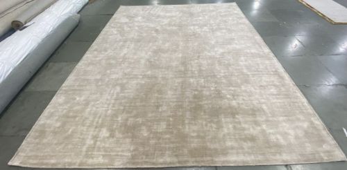 Smooth Handloom Carpet for Home, Office, Hotel