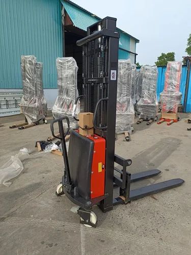 SRE Automatic Pallet Stacker
