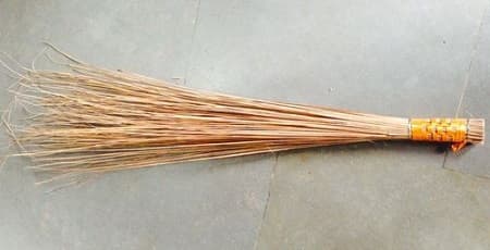 Coconut Broom, Feature : Easy Cleaning, Long Lasting, Premium Quality