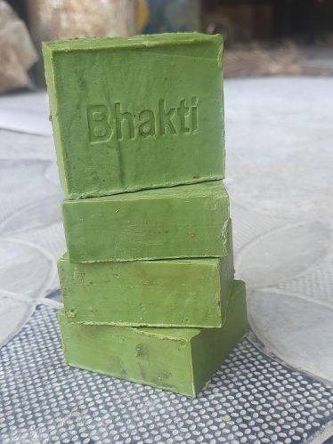 Kranti Oils Base Laundry Soap, Color : Green