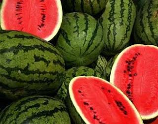 Dark Green Natural Watermelon, For Human Consumption, Packaging Type : Paper Box