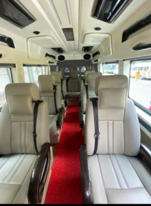 12 Seater Tempo Traveller