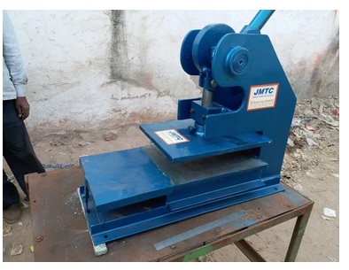 150 Kg EVA Chappal Cutting Machine