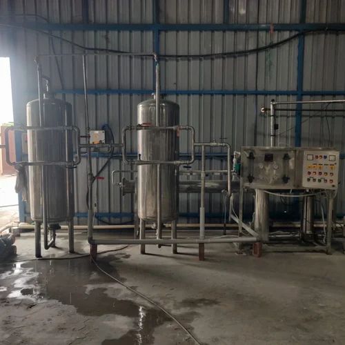 Silver Stainless Steel Reverse Osmosis Plant, Voltage : 380v