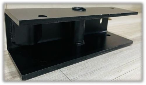 Black Powder Coated Metal Trailer Slipper Hanger, For Automobile Use, Size : Customized