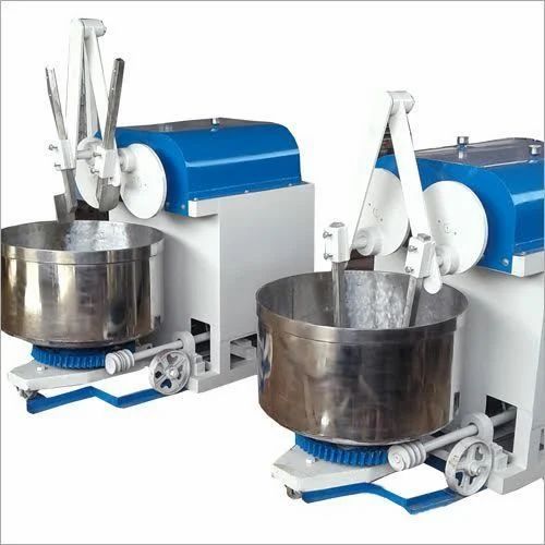 Electric Stainless Steel Bakery Dough Kneader Machine, Automatic Grade : Automatic