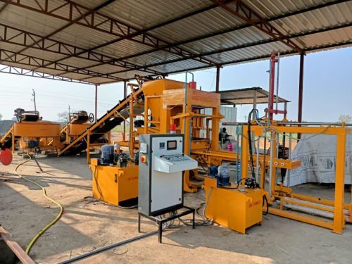 Yellow 18 HP Fully Automatic Concrete Block Making Machine, Certification : CE Certified