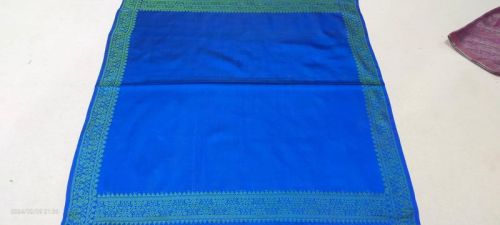 Jacquard Pattern Square Silk Scarf, Specialities : Soft Texture, Skin Friendly, Comfortable, Anti-Wrinkle