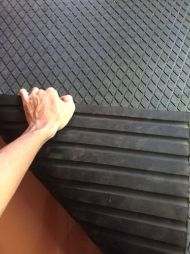 Rectangular Rubber Stable Mat Cow Mats, For Animal Farm House, Width : 4 Feet