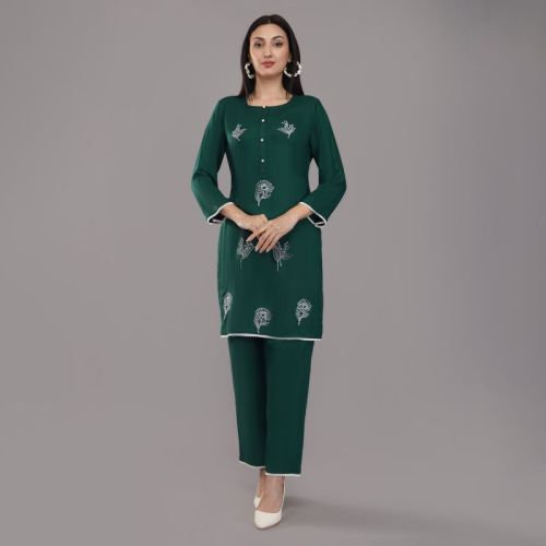 Krishika Kreations Rayon Cotton Blend Casual Kurti Pant Set, Gender : Female