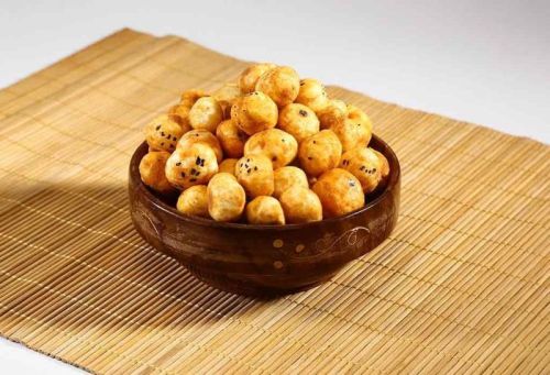 Roasted Makhana, For Human Consumption, Taste : Salty