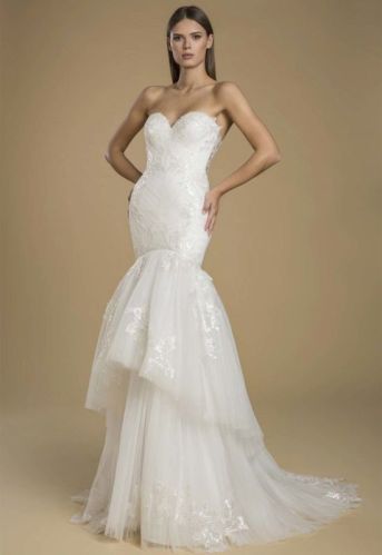 White Tulle & Lace Mermaid Wedding Gown