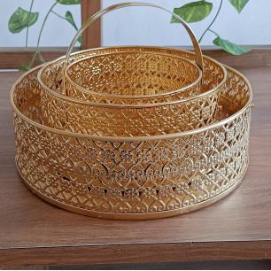 Golden Round 6x6x4 Inch Iron Basket, For Gifting, Feature : Easy To Carry, Superior Finish