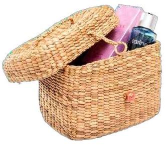 Light Brown Bamboo Hooded Basket, Technics : Hand Made