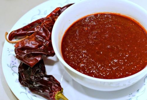 Thick Liquid Red Chilli Sauce, Packaging Size : 700g