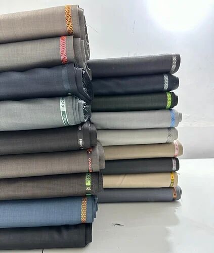 Multicolor Polyester 2/2 Printed Suiting Fabric, For Garments, Occasion : Formal Wear