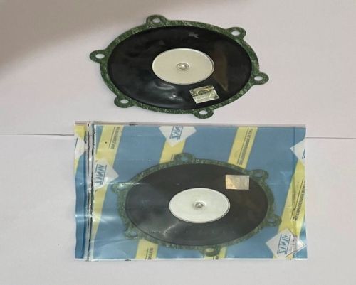 Polished Three Wheeler Secondary Diaphragm, Color : Black