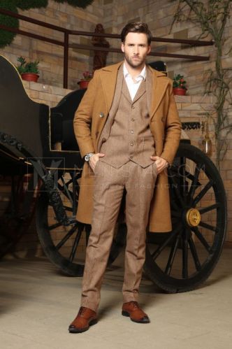 Mens Formal Four Piece Suit, Feature : Comfortable, Attractive Designs, Skin Friendly