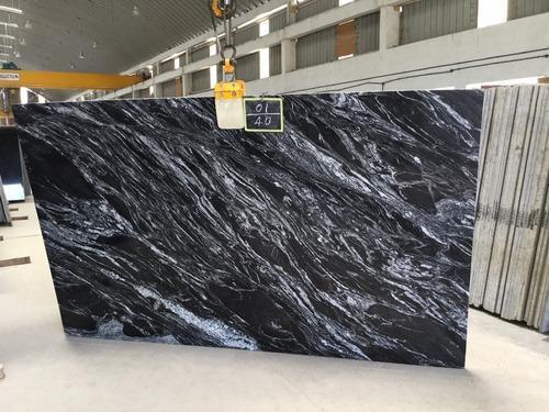 Rectangular 20-30 Kg Black Forest Granite, For Vases, Vanity Tops, Steps, Staircases, Width : 2-3 Feet