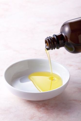 Elemi Oil, For Wounds, Treatment Of Bronchitis, Stress, Scars, Mature Skin, Extreme Coughing, Catarrh