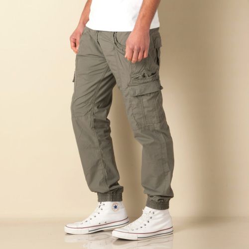 Cotton Plain Mens Cargo Pants, Feature : Anti-Wrinkle, Comfortable, Easily Washable, Skin Friendly