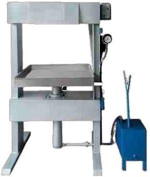 Painted Mild Steel Hydraulic Juice Press, Motorised, Certification : Iso 9001:2008 Certified, 9001-2015