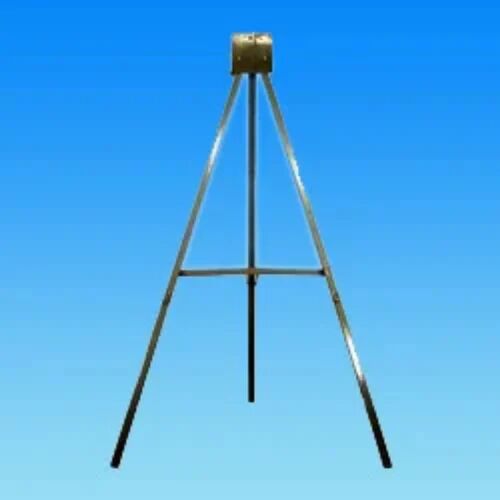 Polished Stainless Steel Tripod Stand, Color : Silver