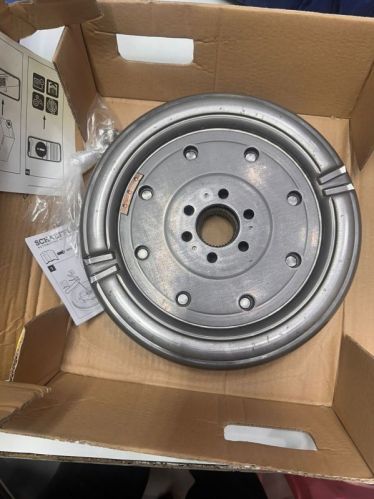 Aluminium Automotive Flywheel Assembly, Shape : Round