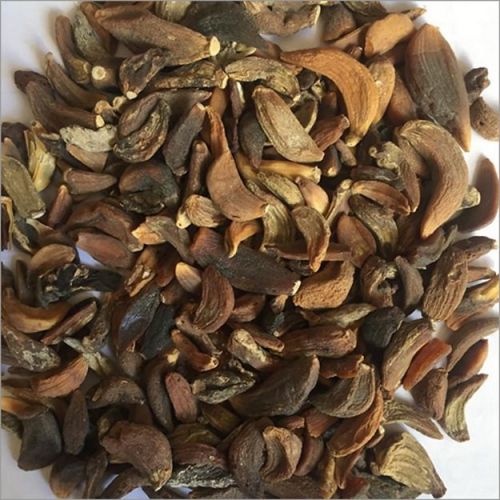 Brown Natural Dehydrated Garlic Flakes, For Cooking, Packaging Type : Bag