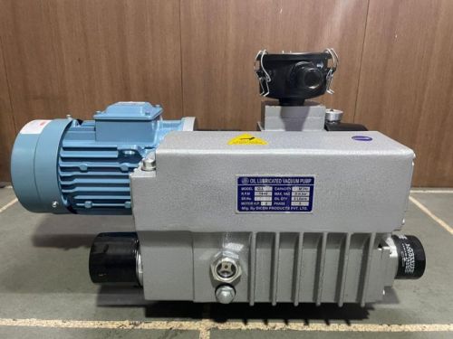 Mechanical Polished Cast Iron 80 Kg 65 M3/HR Oil Lubricated Vacuum Pumps, Mounting Type : Floor