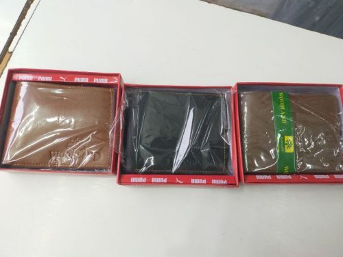 Rectangular Plain Men Leather Wallet, For Gifting, Personal Use, Style : Fashionable