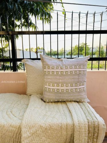 Cotton Jaipuri Block Print Quilt, For Double Bed, Single Bed, Feature : Comfortable, Dry Cleaning