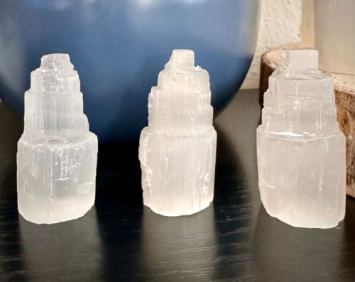 White Selenite Crystal Stone Tower, For Healing, Feature : High Strength, Sturdiness