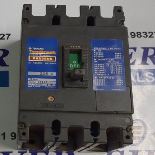 Black Electric Terasaki TemBreak XH225NS Circuit Breaker