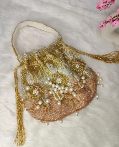 Plain Cotton Ladies Aada Potli Bag, Capacity : 500gm, 1kg