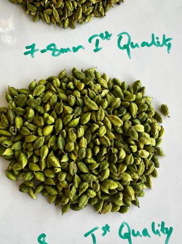 Natural Green Cardamom, Grade Standard : Food Grade