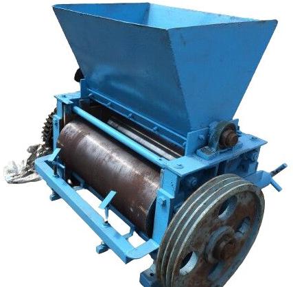 Blue 220V Automatic Roller Crusher, For Industrial