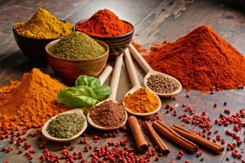 Raw Natural Spices for Cooking