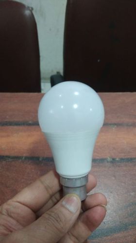 9watt LED Bulb B22 Model White 220v-240v