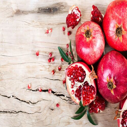 Pomegranate, Color : Red, Packaging Type : Paper Box