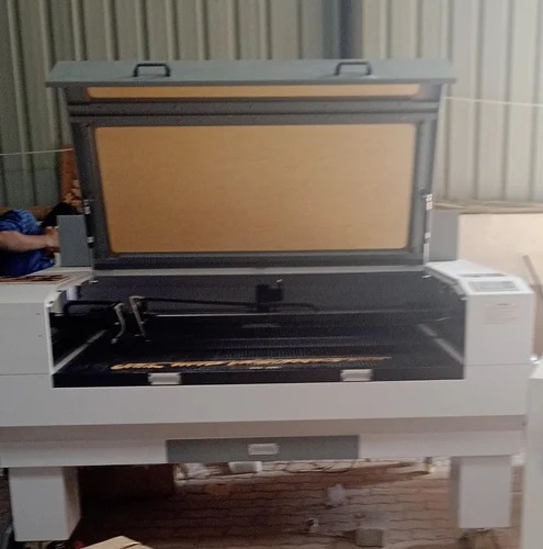 1410 CO2 Laser Cutting Machine
