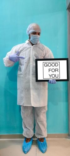 Plain 100gm Non Woven Disposable Aprons, For Hospital, Clinic, Pharmaceuticals, Specialities : Skin Friendly