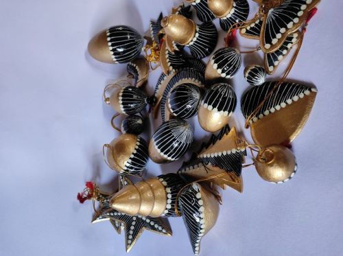 Golden Black Antique PVC Plain Christmas Ornaments, For Decoration, Size : Multisizes